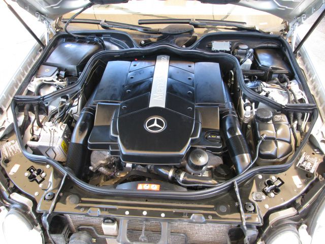 Mercedes-Benz E-Class 2004 photo 13