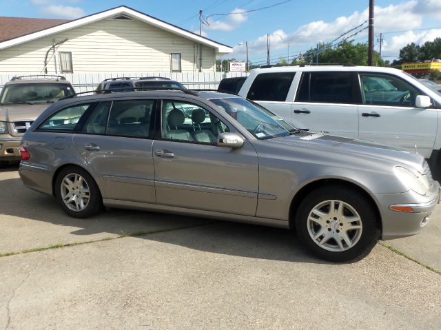 Mercedes-Benz E-Class 2004 photo 1