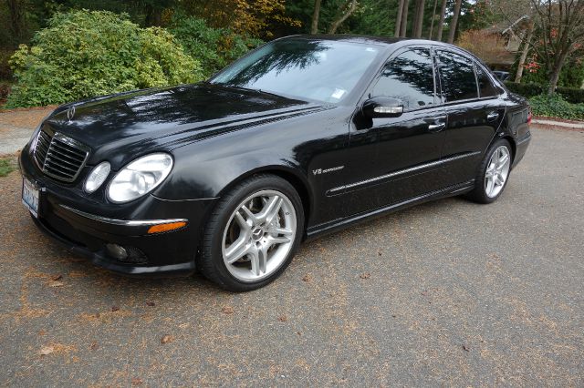 Mercedes-Benz E-Class 2004 photo 4