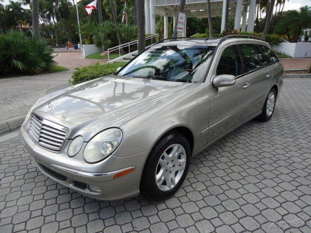 Mercedes-Benz E-Class 2004 photo 2