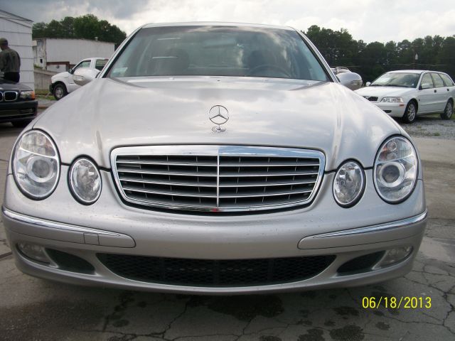 Mercedes-Benz E-Class 2004 photo 1