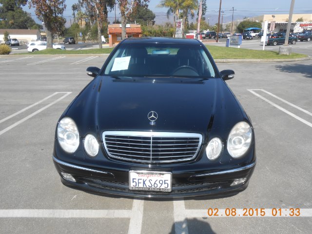 Mercedes-Benz E-Class 2004 photo 3