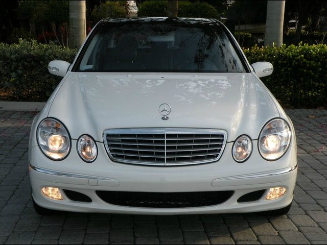 Mercedes-Benz E-Class 2004 photo 3