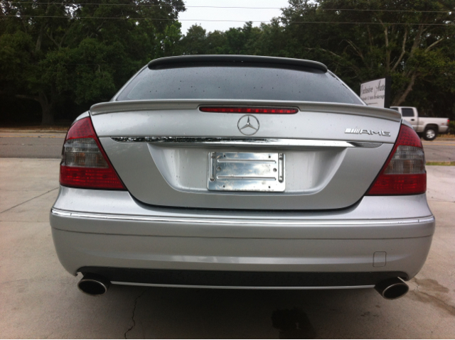 Mercedes-Benz E-Class 2004 photo 1