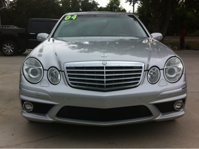 Mercedes-Benz E-Class 2004 photo 13