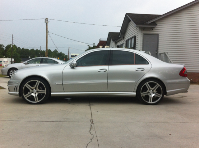 Mercedes-Benz E-Class 2004 photo 7