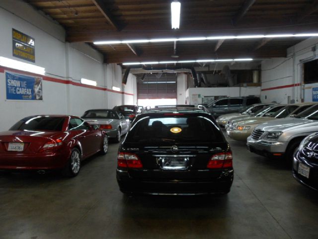 Mercedes-Benz E-Class 2004 photo 5