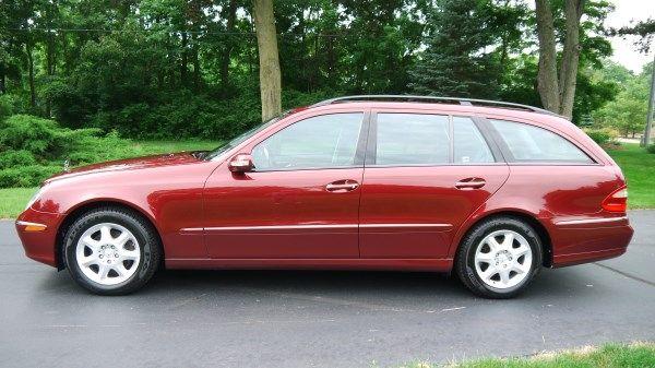 Mercedes-Benz E-Class 2004 photo 2