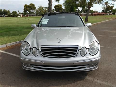 Mercedes-Benz E-Class 2004 photo 2