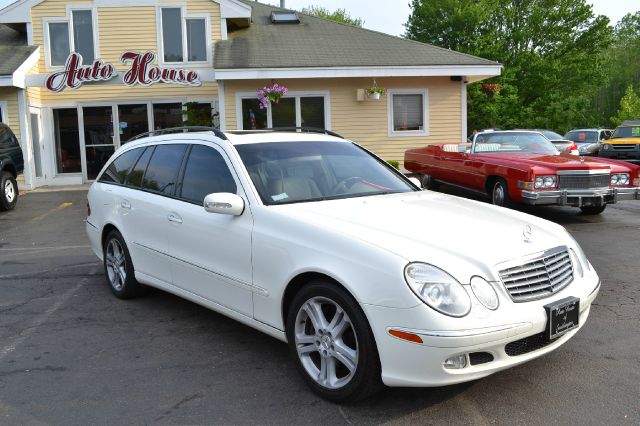 Mercedes-Benz E-Class 3.5 SE Coupe 2D Wagon