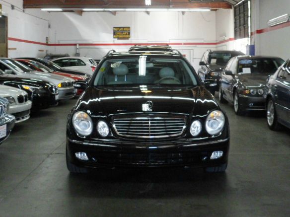 Mercedes-Benz E-Class 2004 photo 3