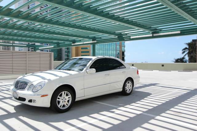 Mercedes-Benz E-Class 2004 photo 1