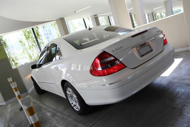 Mercedes-Benz E-Class 2004 photo 4