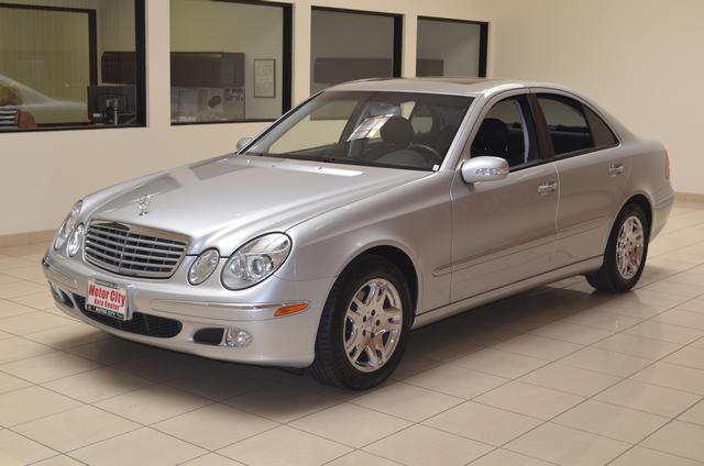 Mercedes-Benz E-Class 2004 photo 1