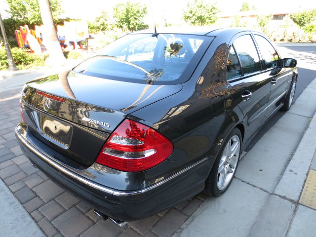 Mercedes-Benz E-Class ML32 Sedan