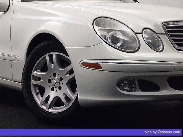 Mercedes-Benz E-Class 2005 photo 2