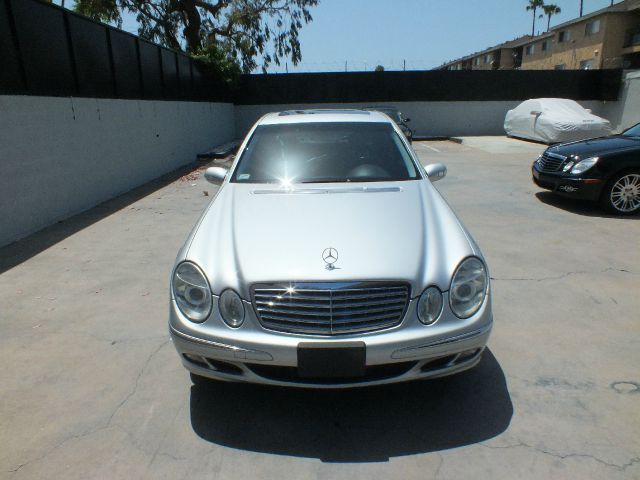 Mercedes-Benz E-Class 2005 photo 15