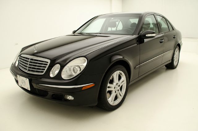 Mercedes-Benz E-Class 2005 photo 3