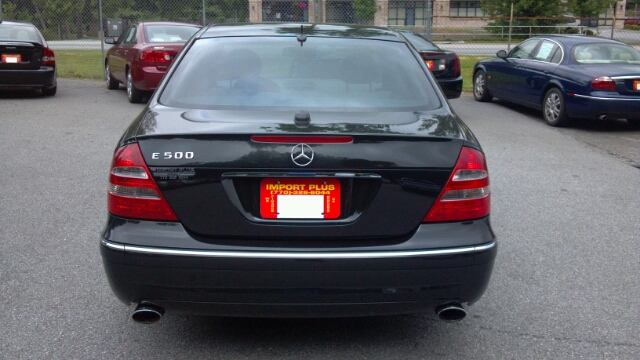 Mercedes-Benz E-Class 2005 photo 10