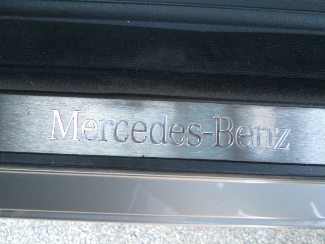 Mercedes-Benz E-Class 2005 photo 15