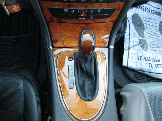 Mercedes-Benz E-Class 2005 photo 20