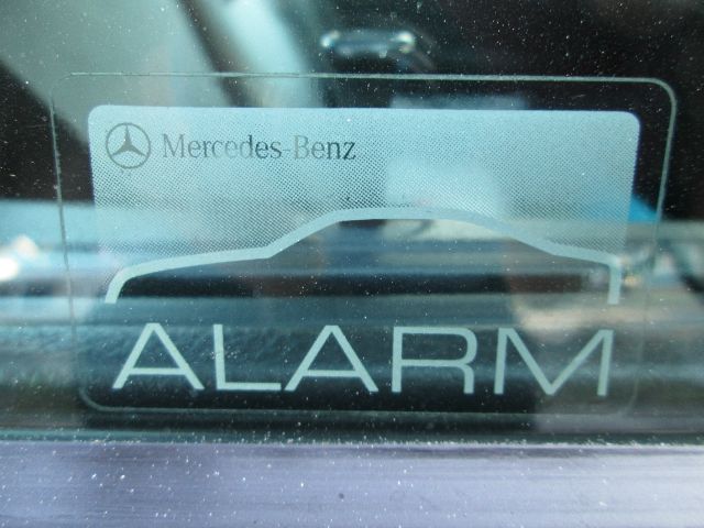 Mercedes-Benz E-Class 2005 photo 36