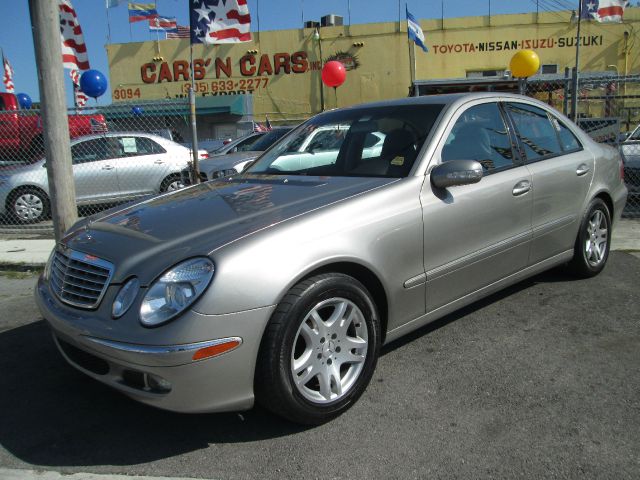 Mercedes-Benz E-Class 2005 photo 66