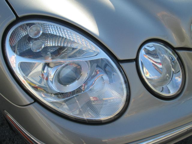 Mercedes-Benz E-Class 2005 photo 8