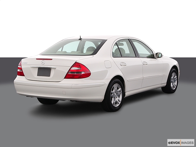 Mercedes-Benz E-Class 2005 photo 5