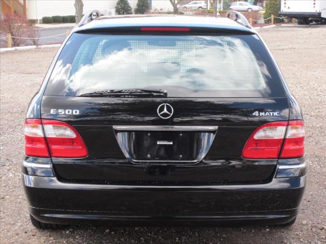 Mercedes-Benz E-Class 2005 photo 35