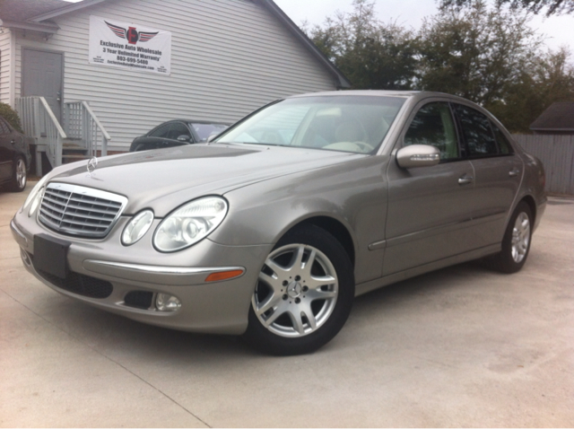 Mercedes-Benz E-Class 2005 photo 4