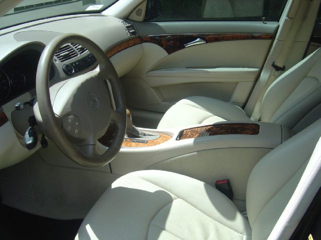 Mercedes-Benz E-Class 2005 photo 15