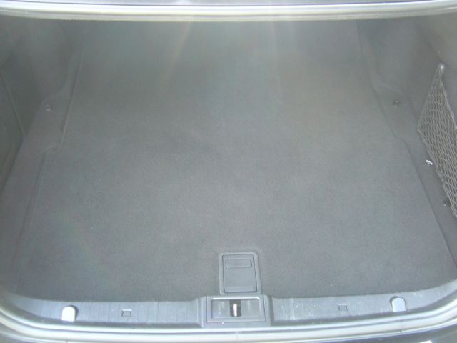 Mercedes-Benz E-Class 2005 photo 26