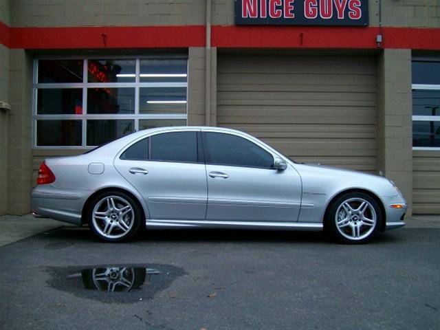 Mercedes-Benz E-Class 2005 photo 4