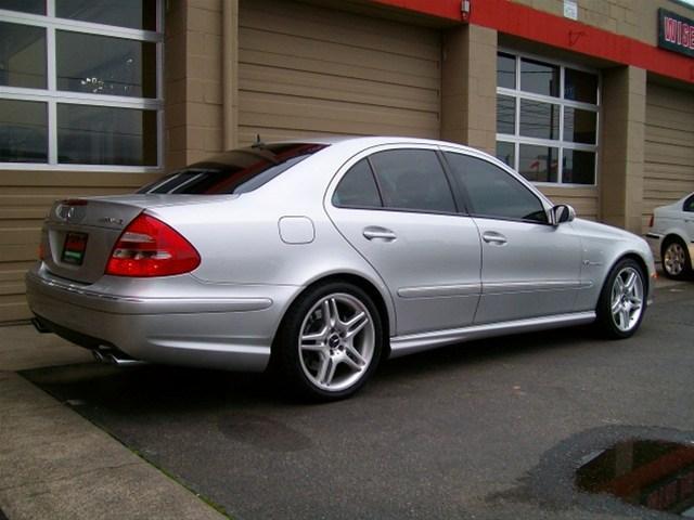 Mercedes-Benz E-Class 2005 photo 5