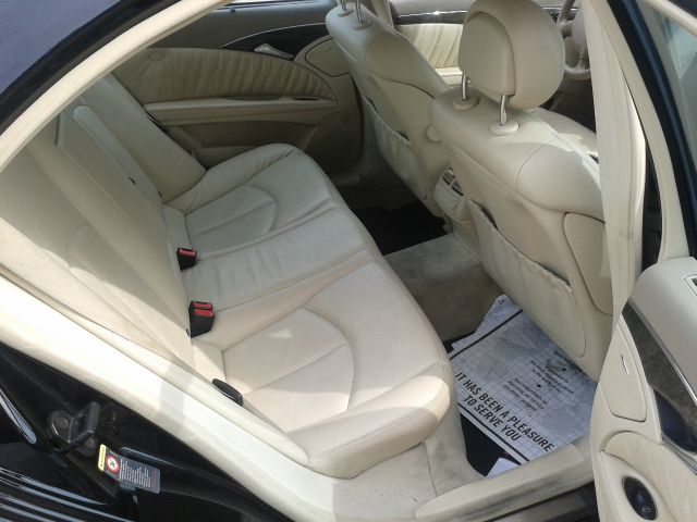 Mercedes-Benz E-Class 2005 photo 14