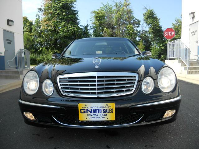 Mercedes-Benz E-Class 2005 photo 4