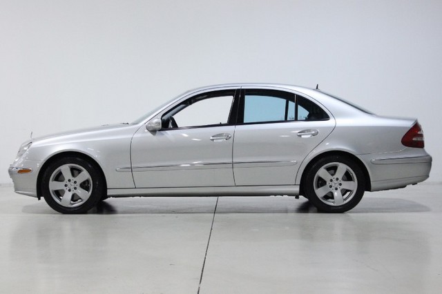 Mercedes-Benz E-Class 2005 photo 5