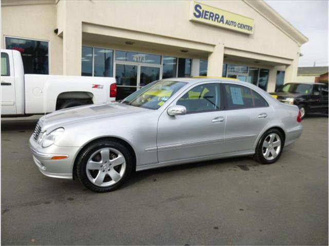 Mercedes-Benz E-Class Hemi-slt Sedan