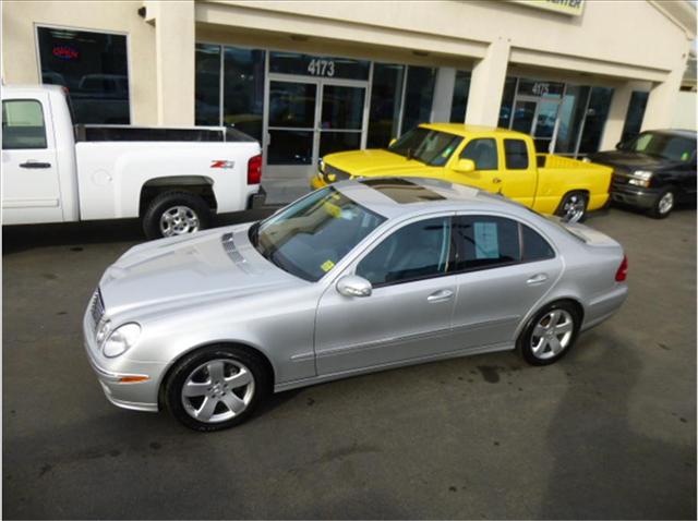 Mercedes-Benz E-Class 2005 photo 1