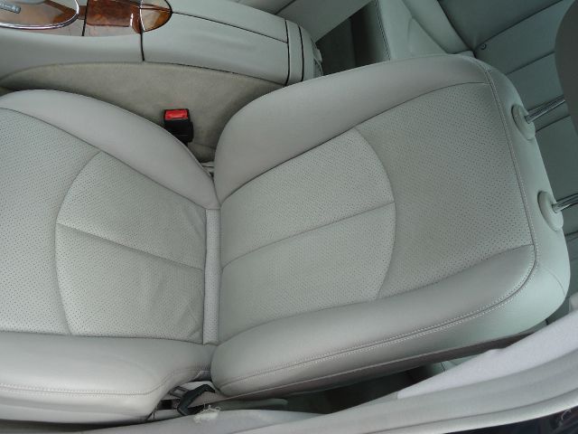 Mercedes-Benz E-Class 2005 photo 5