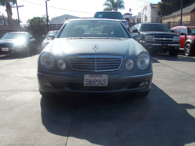 Mercedes-Benz E-Class 2006 photo 1