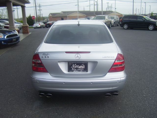 Mercedes-Benz E-Class 2006 photo 5