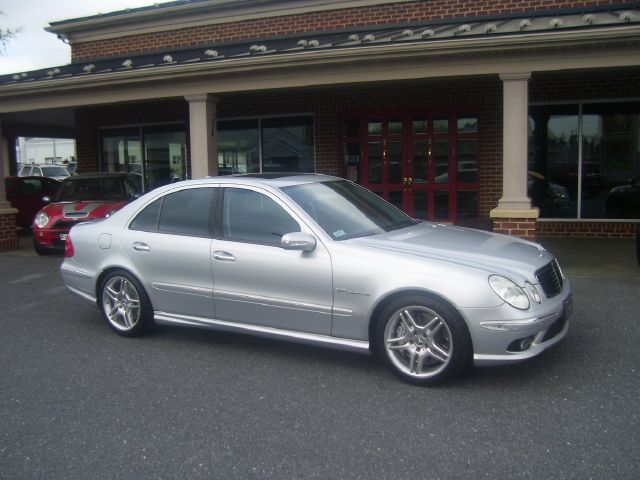 Mercedes-Benz E-Class 2006 photo 6