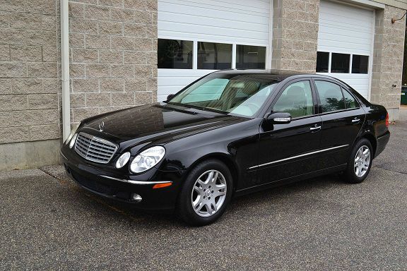 Mercedes-Benz E-Class 2006 photo 4