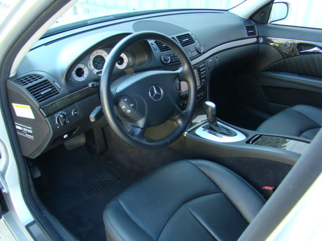 Mercedes-Benz E-Class 2006 photo 3