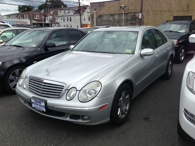 Mercedes-Benz E-Class 83C Titanium Sedan