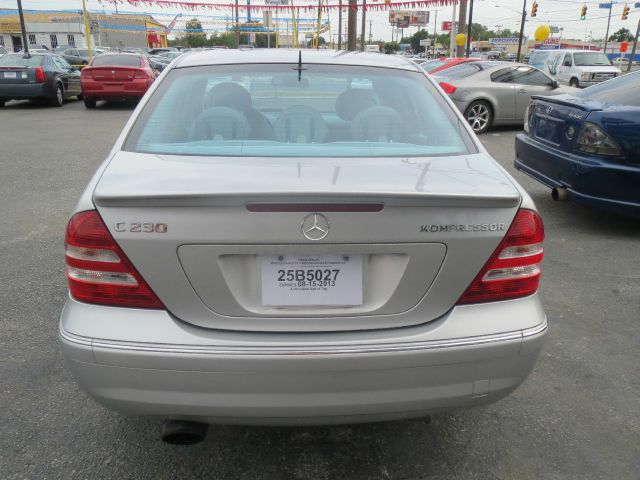 Mercedes-Benz E-Class 2006 photo 1