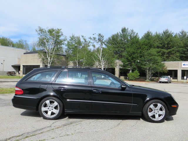 Mercedes-Benz E-Class 2006 photo 48