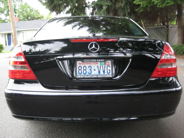 Mercedes-Benz E-Class 2006 photo 1